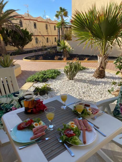 Fuerte Holiday M&M Apartaments Коста Калма Экстерьер фото